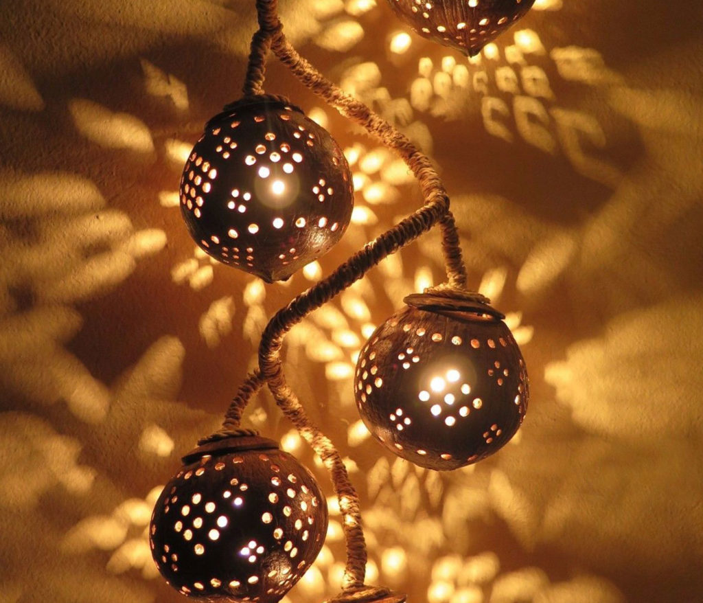 Hanging-Coconut-Shell-Light3